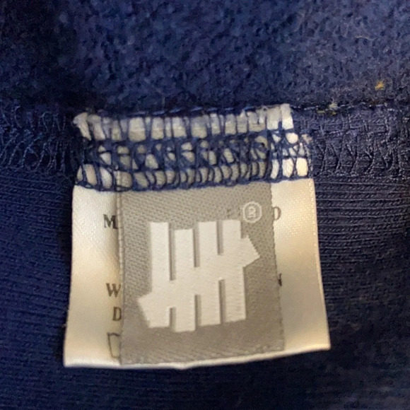 Undefeated Navy Blue Pullover Bandana Print Hoodie - Size Small - Picture 7 of 10